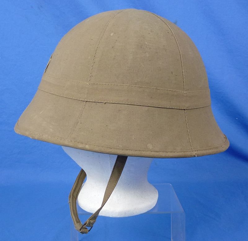 Near Mint Unissued 1943 Dated Japanese Army Sun Helmet — image 4
