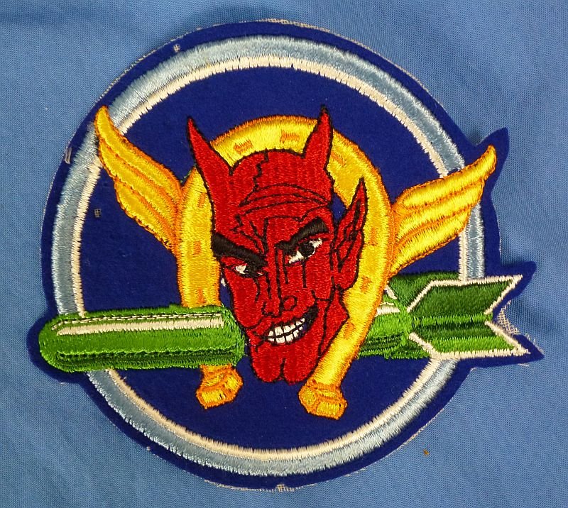 WWII 614th Bomb Squadron Jacket Patch with Bomb Group Unit History — image 2