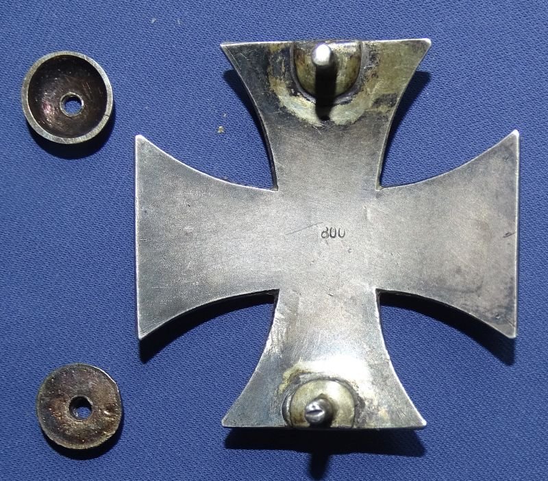 1914 Double Screw Back Vaulted Iron Cross 1st Class Marked '800' — image 2