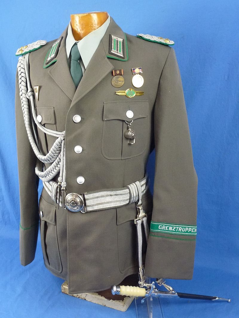 DDR East German Oberst of Border Troops Uniform with Dagger — image 3