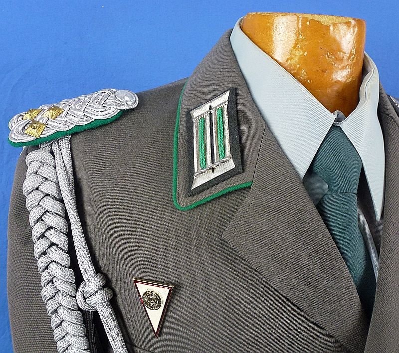 DDR East German Oberst of Border Troops Uniform with Dagger — image 6