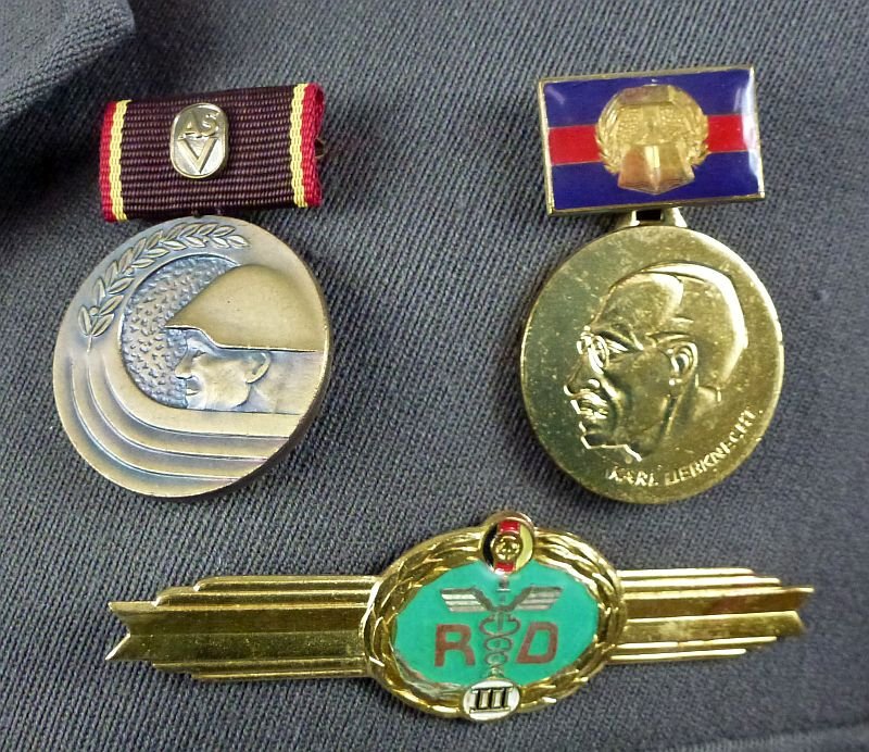 DDR East German Oberst of Border Troops Uniform with Dagger — image 8