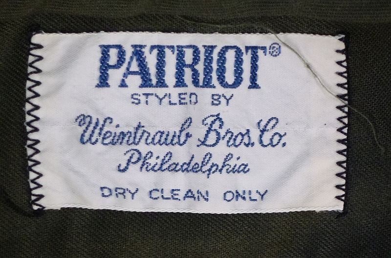 Uniform of U.S. Army Lieutenant General Robert L. Moore — image 10