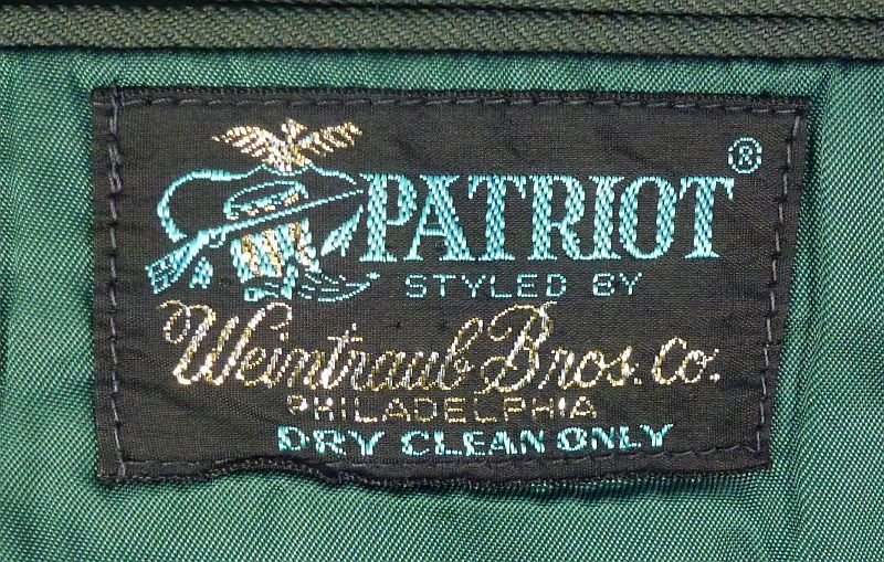 Uniform of U.S. Army Lieutenant General Robert L. Moore — image 8