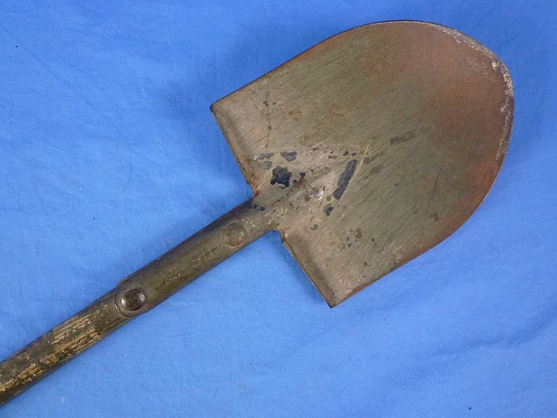 1942 Dated Model 1910 T-Handle Entrenching Shovel with Canvas Cover — image 4