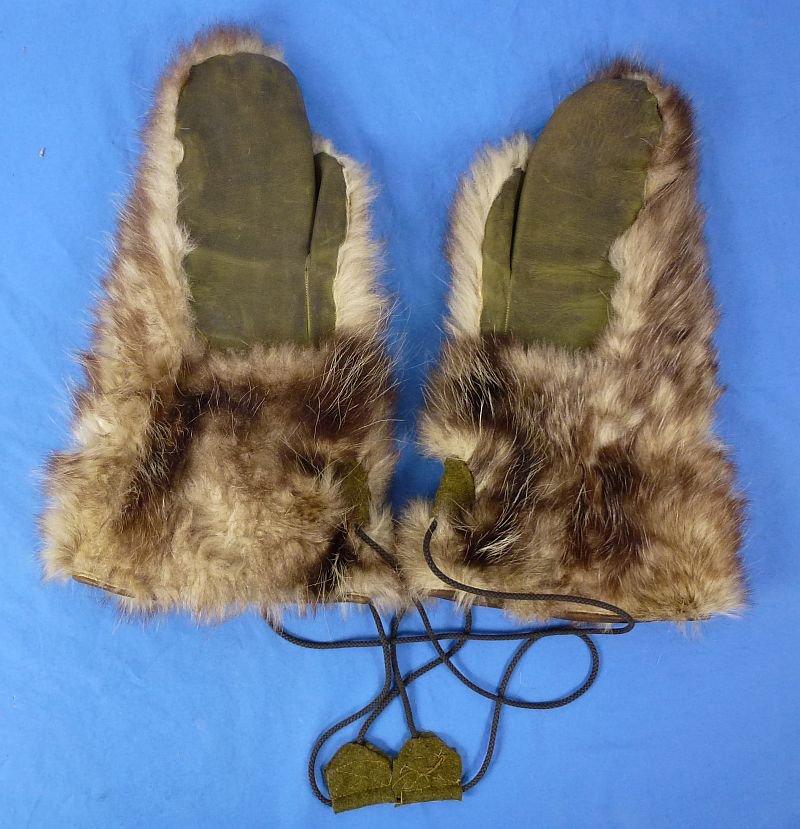 WWII USAAF Arctic Wolf Fur Mittens — image 2