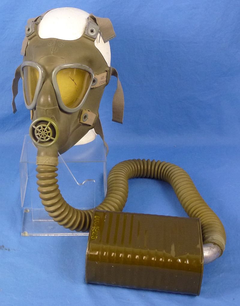 WWII U.S. Army Gas Mask in Carrying Bag — image 3