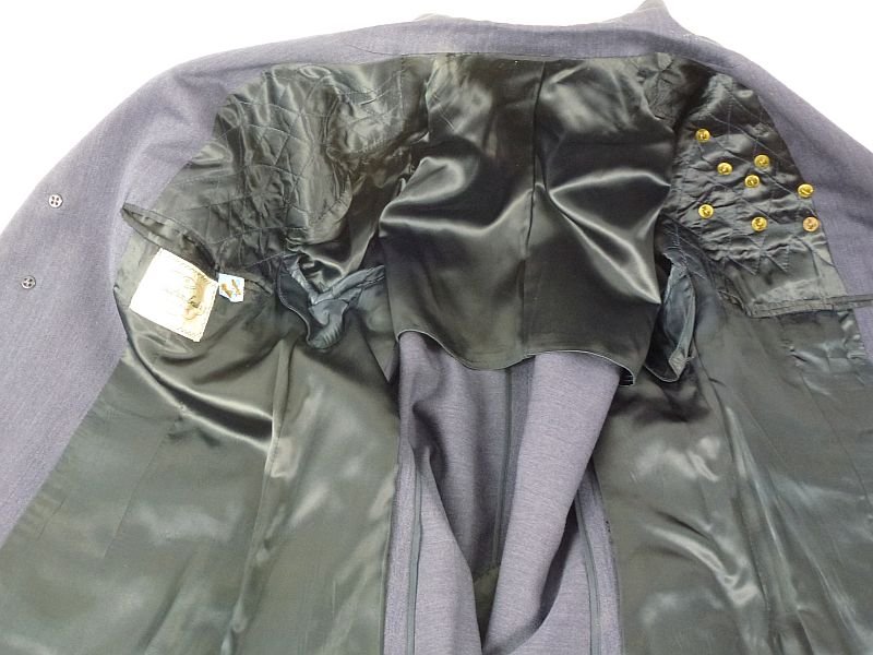 The Uniform of Air Force General Andrew P. Iosue — image 8