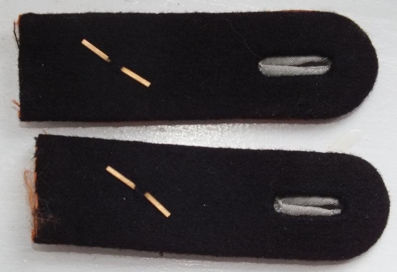WSS-OBERSTURMFUHRER SHOULDER BOARDS — image 4