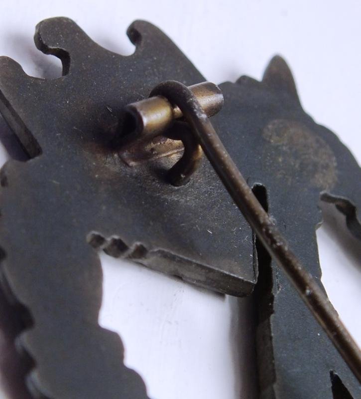 BRONZE INFANTRY ASSAULT BADGE SUPERB — image 4