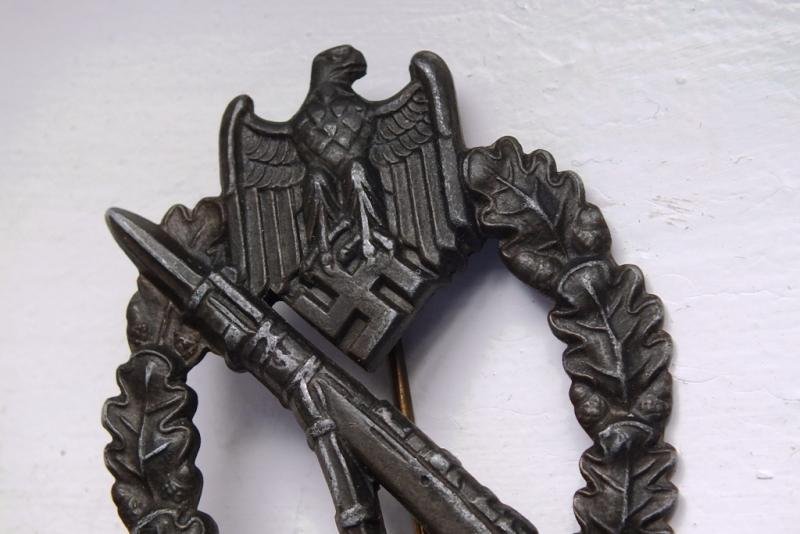 BRONZE INFANTRY ASSAULT BADGE SUPERB — image 6