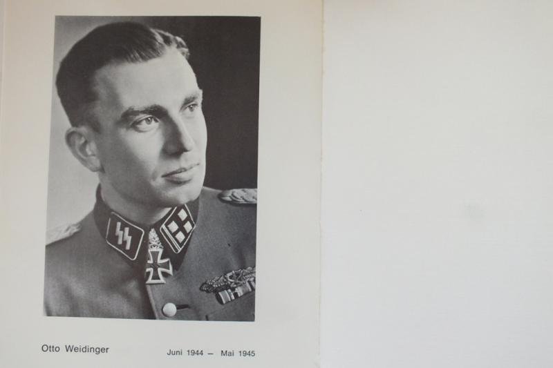 SS.RGT. 'DER FUHRER'  COMMANDERS TREFFEN SOUVENIRE CARD — image 4