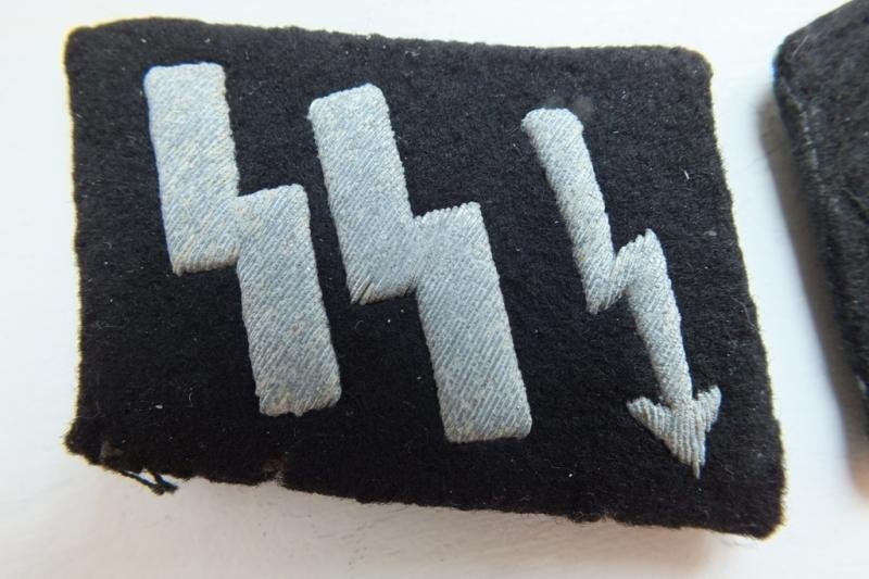 SS VT NACHRICHTEN COLLAR TABS SILK TAGGED — image 2