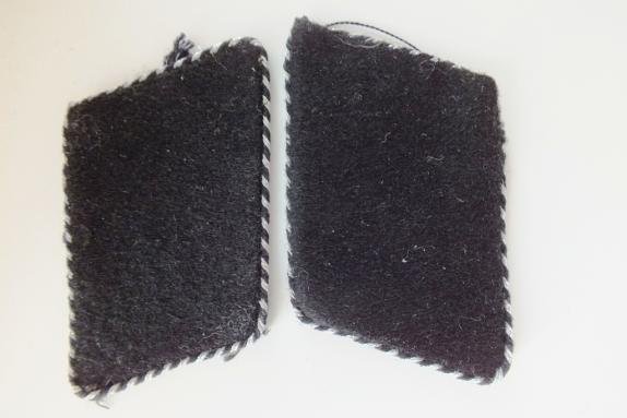 SS-SD GRENZPOLIZEI COLLAR TABS — image 4