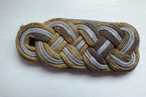 SS-BRIGARDFUHRER SINGLE SHOULDER BOARD