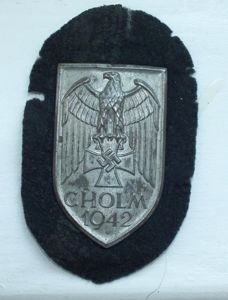 CHOLME 1942 SHIELD