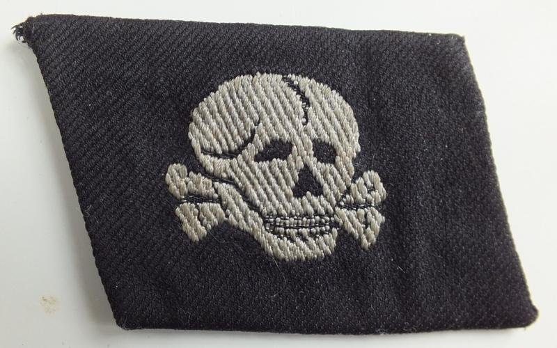 SS EM TOTENKOPF TAB — image 3