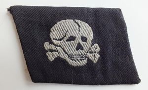 SS EM TOTENKOPF TAB