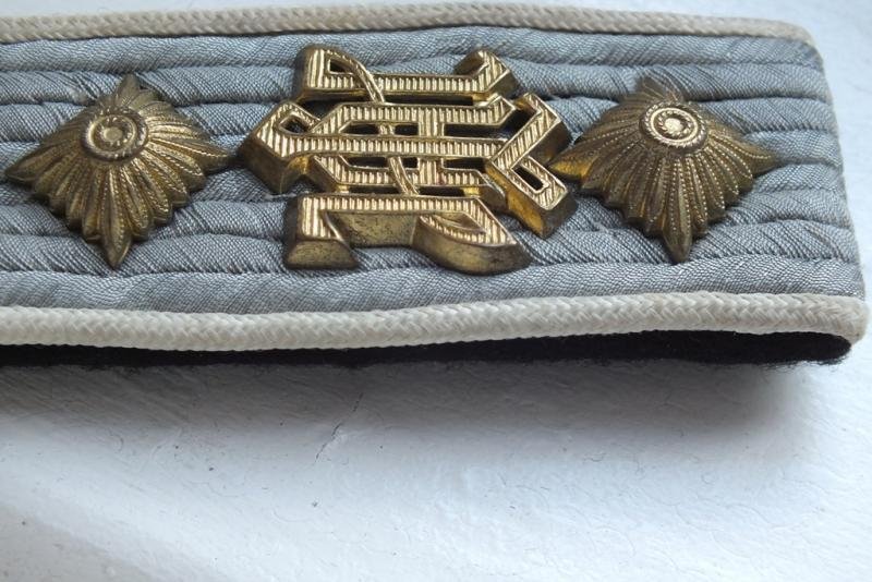 ULTIMATE SS-HAUPTSTURMFUHRER LAH INSIGNIA SET — image 10