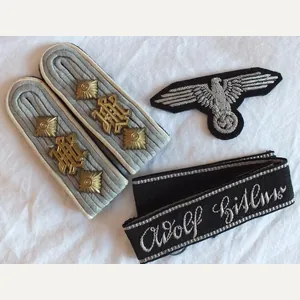 ULTIMATE SS-HAUPTSTURMFUHRER LAH INSIGNIA SET