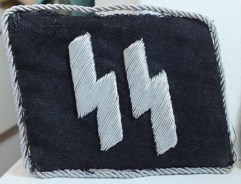WSS UNTERSTURMFUHRER COLLAR TAB SET — image 2