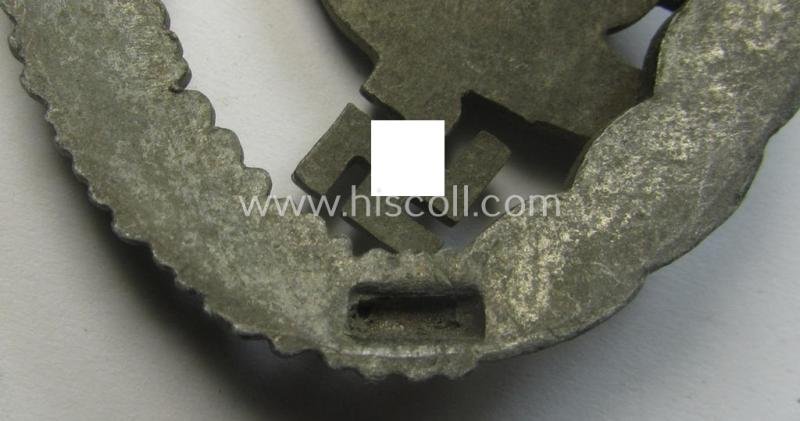 Regrettably incomplete, WH (Luftwaffe) 'Fallschirmschützen-Abzeichen' (or: paratroopers-jumpbadge) being a neatly maker- (ie. 'B&N - L'-) marked- and typical zinc- (ie. 'Feinzink'-) based example by the maker: 'Berg u. Nolte' — image 6