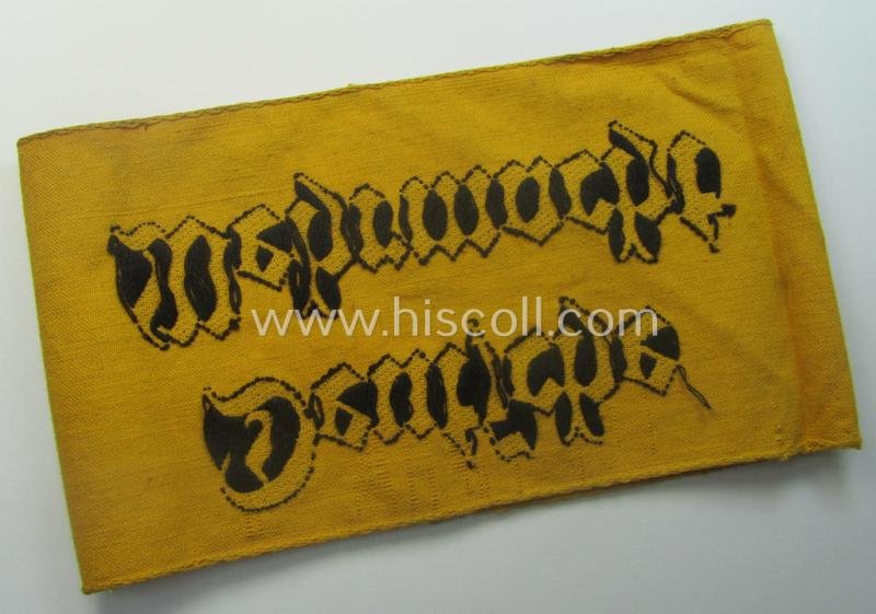 Linnen-based- and/or neatly 'BeVo'-woven, golden-yellow-coloured armband (ie. 'Armbinde') entitled: 'Deutsche Wehrmacht' as was intended for (civilian) staff-members serving within the German armed forces ie. 'Deutsche Wehrmacht' — image 4