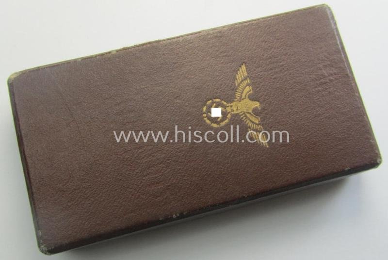 'N.S.D.A.P. D.A. in Bronze' (ie. '3. Stufe für 10 Jahre t. D.') being a non-maker-marked- (and/or 'regular-weight') example that comes stored in its typical two-pieced 'RzM M1/120'-marked etui — image 6