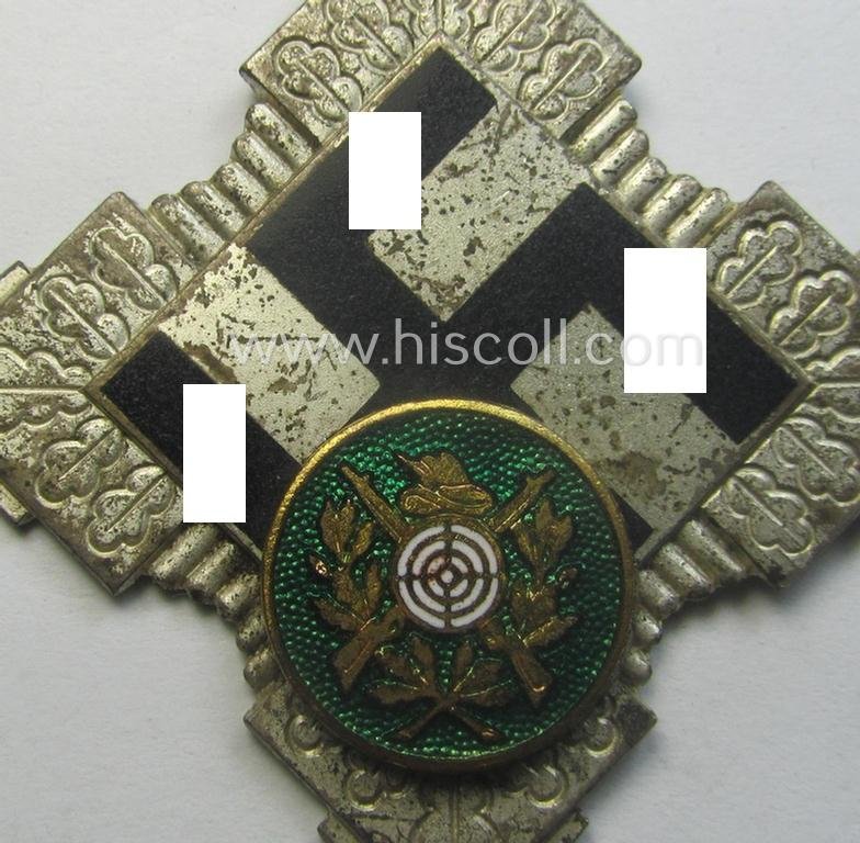 Most certainly unusually found, silver-toned (and neatly enamelled!) commemorative shooting-contest-medal that shows the period-engraved text: 'Tagesbester 1938' — image 2