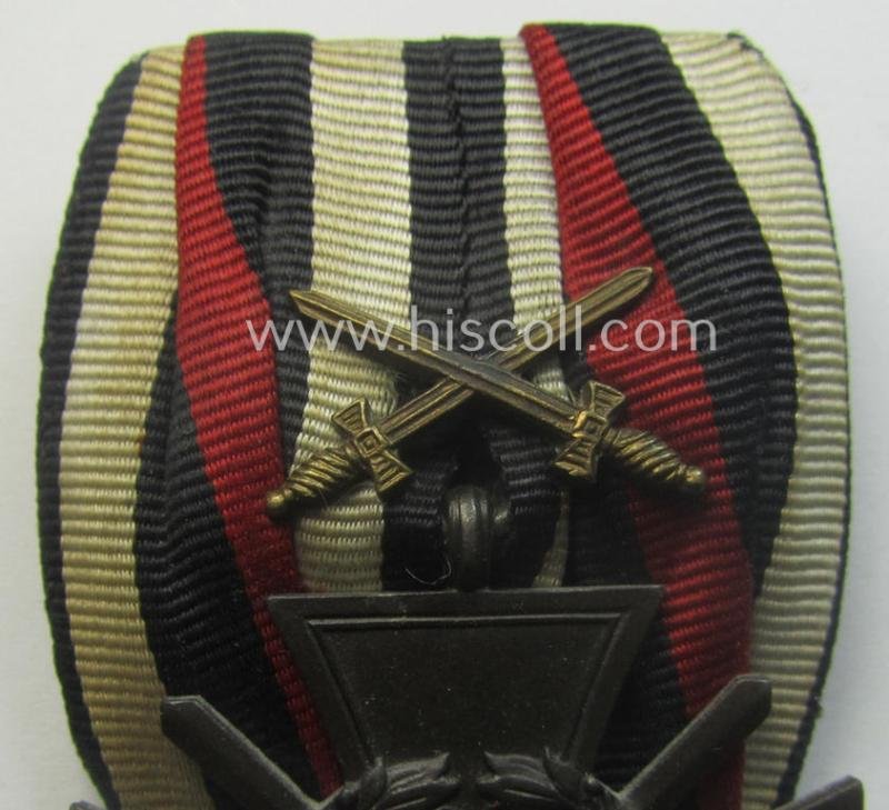 Golden-bronze-toned, so-called: 'Einzelspange' showing a: 'Frontkämpferkreuz 1914-18 mit Schwertern' (ie.: 'Kriegsteilnehmerkreuz 1914-18 mit Schw.') being a detailed- and/or zinc- ie. 'Feinzink'-based, specimen — image 3