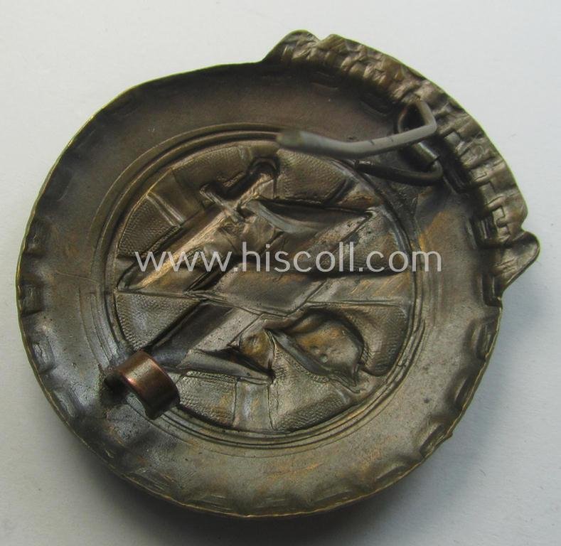 Dutch-produced- and/or N.S.K.K.- (ie. Dutch-volunteer-) related commemorative-award (aka: 'Treueabzeichen in Bronze für die holländischen Freiwilligen der N.S.K.K. Gruppe Luftwaffe') — image 4