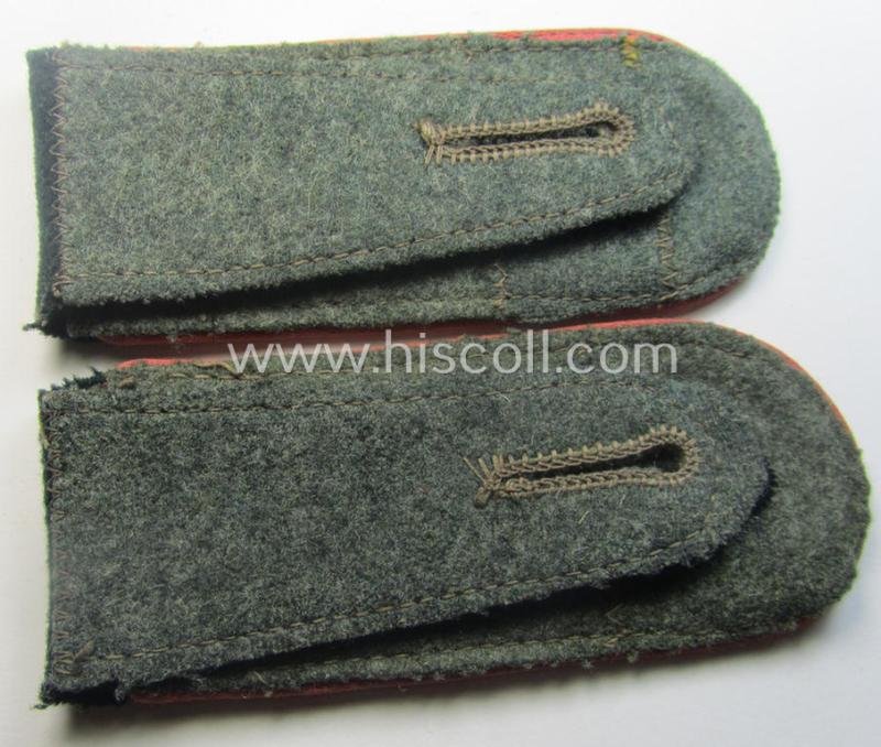 Pair of WH (Heeres), early-war period- (ie. 'M40'-pattern and/or rounded-style) EM-type shoulderstraps: 'Soldat eines Panzer- o. Panzerjäger-Rgts. o. Abts.' — image 3