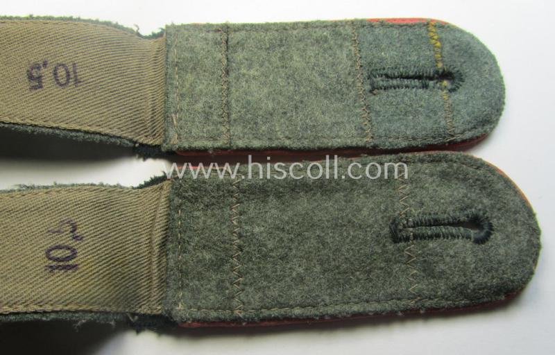 Pair of WH (Heeres), early-war period- (ie. 'M40'-pattern and/or rounded-style) EM-type shoulderstraps: 'Soldat eines Panzer- o. Panzerjäger-Rgts. o. Abts.' — image 4