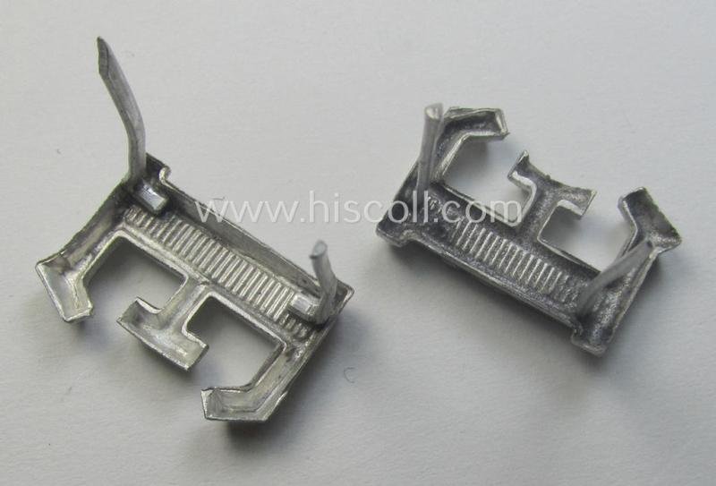 Pair of NCO-type- (thus silver-coloured), Waffen-SS- (ie. SS-VT-) related shoulderstrap-cyphers (ie. 'Schulterstückauflagen o. Ziffern') depicting a capital 'E'-character for usage by an NCO serving within the: 'Ergänzungsstellen der Waffen-SS' — image 3