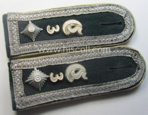 Pair of WH (Heeres), early-war-period- (ie. 'M40'-pattern, 'rounded styled') neatly …