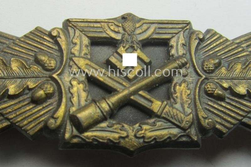 'Nahkampfspange in Bronze' (or: bronze-class close-combat clasp ie. CCC) being a maker- (ie. 'F.&B.-L.'-) marked- and/or minimally converse-shaped specimen as was produced by the maker- (ie. 'Hersteller') 'Funcke u. Brüninghaus' — image 2
