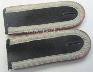 Pair of WH (Heeres) NCO-type shoulderstraps (as was specifically intended …