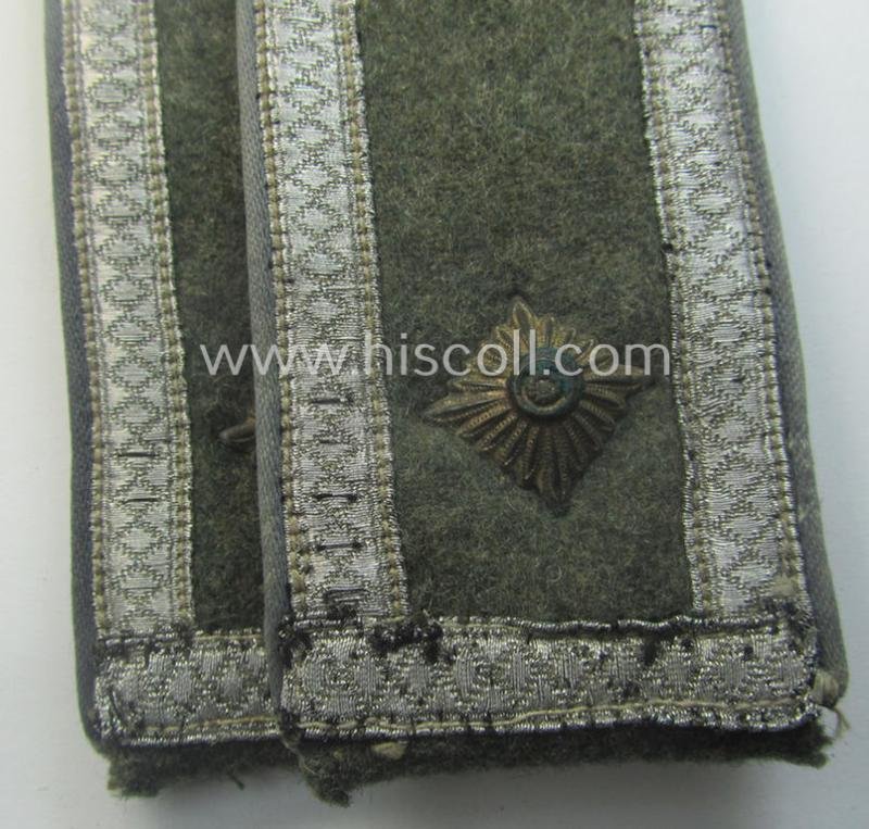Truly used- and/or worn, pair of WH (Heeres) so-called: 'M40 o. M43'-pattern, NCO-type shoulderstraps: 'Feldwebel der Nachschub-Trpn.' — image 2
