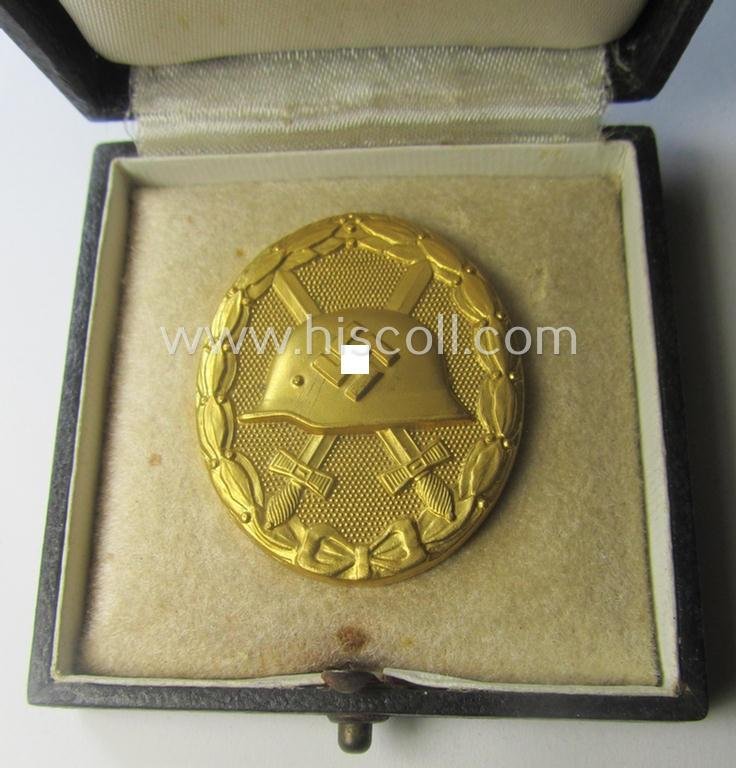 'Verwundeten-Abzeichen in Gold' being a maker- (ie. '30'-) marked- and typical 'Buntmetall'-based example that comes stored in period etui as issued — image 6