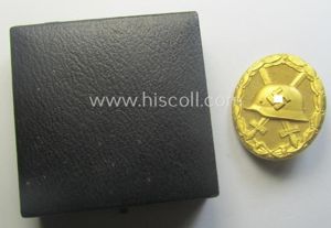 'Verwundeten-Abzeichen in Gold' being a maker- (ie. '30'-) marked- and …