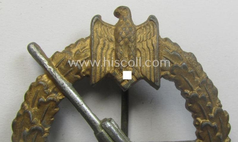 WH (Kriegsmarine) 'Marine-Artillerie-Abzeichen' being a non-maker-marked- and/or typical zinc- (ie. 'Feinzink'-) based example as was produced by the: 'Friedrich Linden'-company — image 2