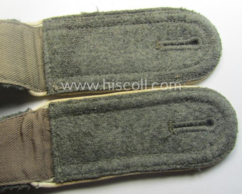 Pair of WH (Heeres), early- (ie. mid-) war-period- (ie. 'M40- o. M43'-) pattern NCO-type shoulderstraps as piped in the white-coloured branchcolour as was intended for an: 'Uffz. eines Infanterie-Rgts.' — image 4