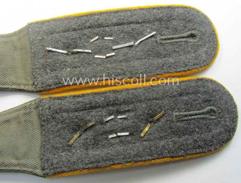 Pair of early-period- (ie. 'Reichswehr'), WH (Heeres) 'cyphered' NCO-type shoulderstraps, as executed in neat 'rib-cord'-like linnen as was specifically intended for an: 'Oberfeldwebel des Kavallerie o. Reiter-Rgts. 16' — image 4