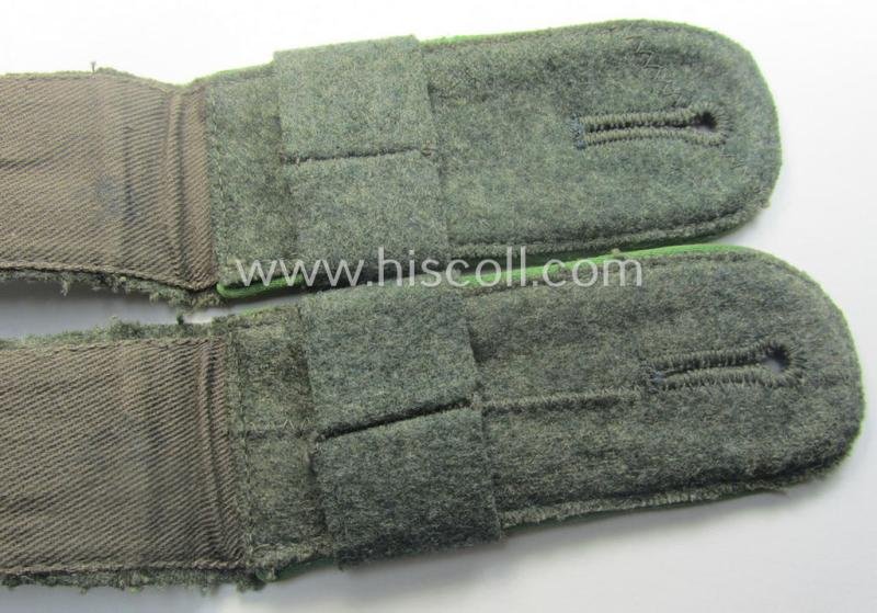 Pair of early- (ie. mid-) war-period (ie. 'M40 o. M43'-pattern), WH (Heeres) EM-type shoulderstraps as was intended for a: 'Soldat des Panzergrenadier-Regiments 15' and that comes with its period-attached 'Überschübe'-pair — image 4