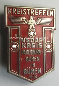 Silverish-toned - and partly bright-red-coloured! - N.S.D.A.P.-related day-badge (ie. 'tinnie') …