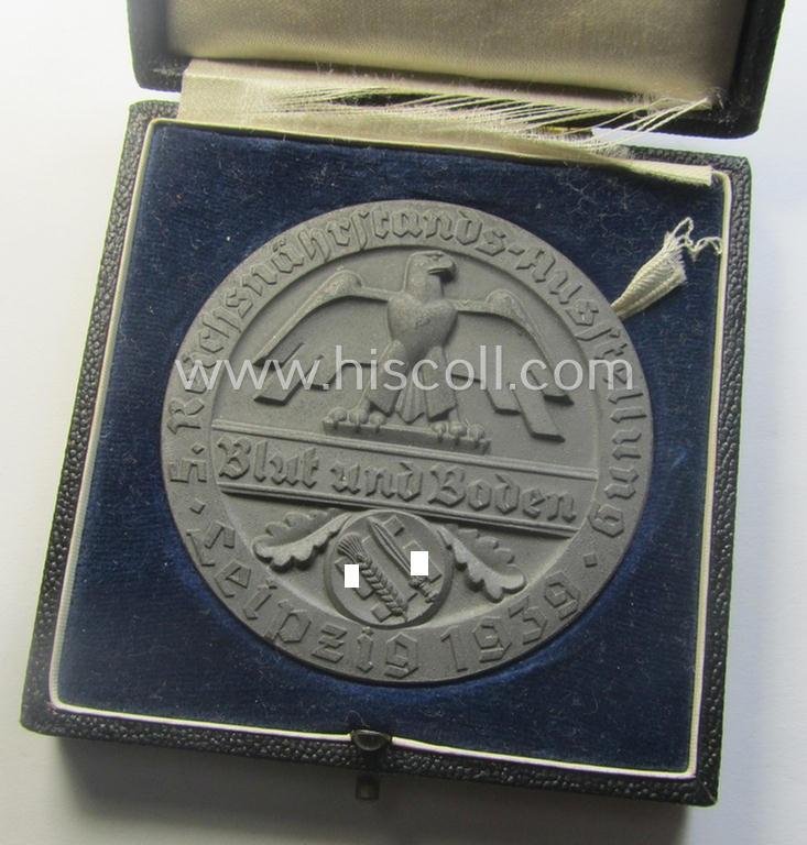 Greyish-silver-toned, 'Reichsnährstand'- (ie. 'RNSt.'-) related, commemorative-award-plaque entitled: 'Reichsnährstands-Austellung - Blut und Boden - Leipzig 1939 - erhitzte Milch' and that comes stored in its period etui — image 2