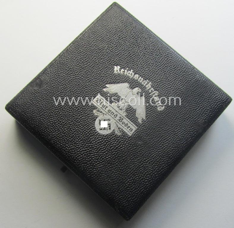 Greyish-silver-toned, 'Reichsnährstand'- (ie. 'RNSt.'-) related, commemorative-award-plaque entitled: 'Reichsnährstands-Austellung - Blut und Boden - Leipzig 1939 - erhitzte Milch' and that comes stored in its period etui — image 7