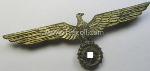 WH (Kriegsmarine) golden-toned breast-eagle as was intended for usage onto …