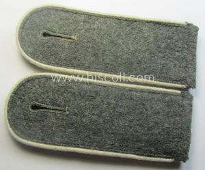 Pair of WH (Heeres) so-called: 'M40'- (ie. 'M43'-) pattern, EM-type …