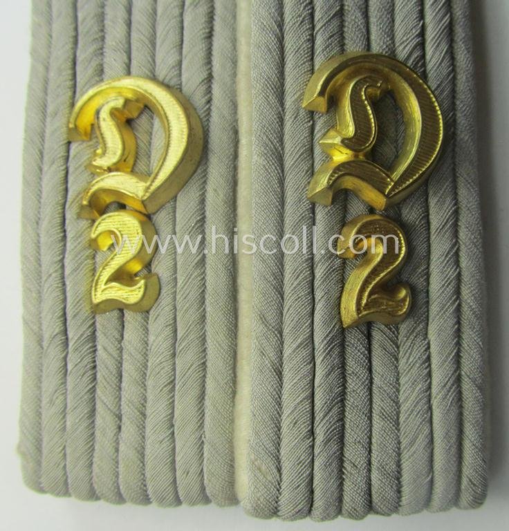 Pair of WH (Heeres) neatly 'cyphered', officers-pattern shoulderboards: 'Leutnant der Infanterie-Trpn. u. Mitglied des Div.Stabs der 2. Infanterie-Div.' — image 2